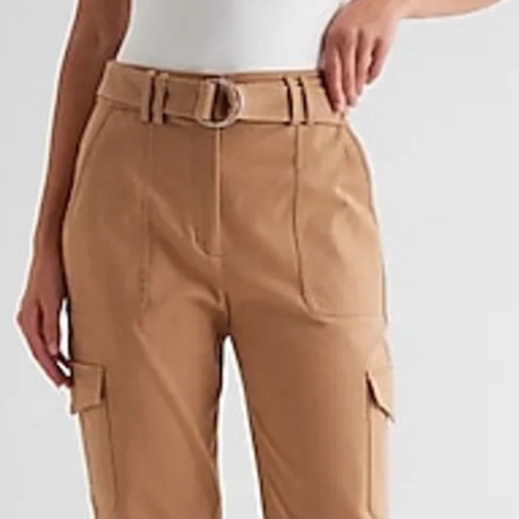 NWT Express High waisted Belted Tan Cargo Ankle Pant Size 2 Short. - Picture 2 of 7